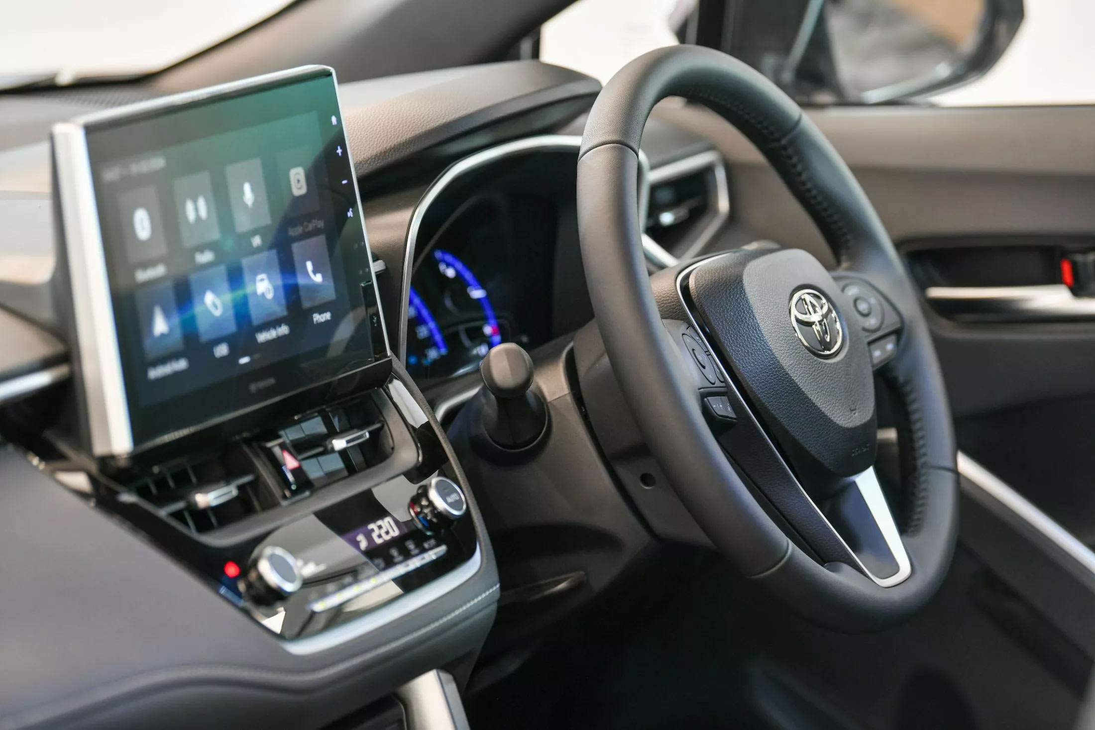 2024 toyota corolla cross 18 sport plus 14 Toyota Corolla Cross 2024